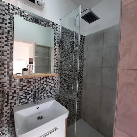 Apartamento Eva - Studio, Soba - *