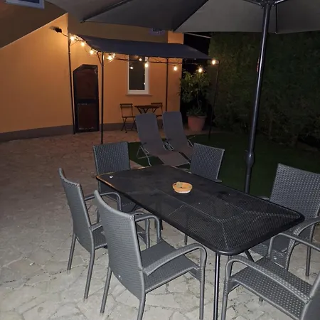 Eva - Studio, Soba - * 프예스차나 우발라