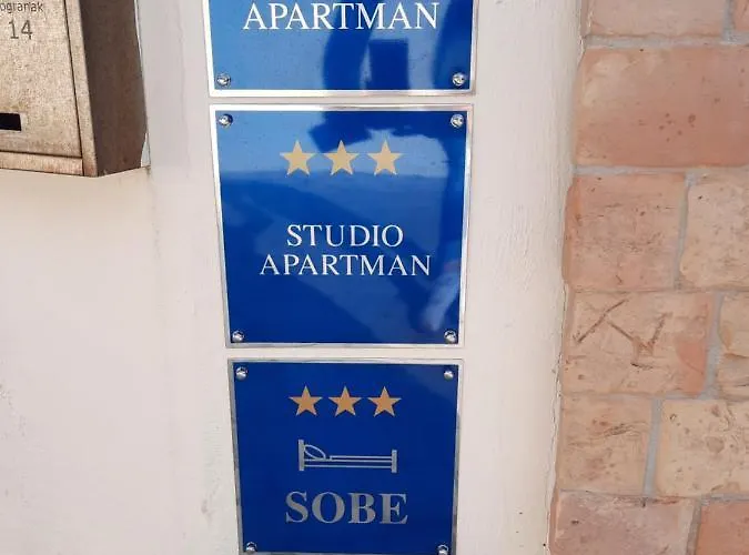 Apartment Eva - Studio, Soba - Pjescana Uvala